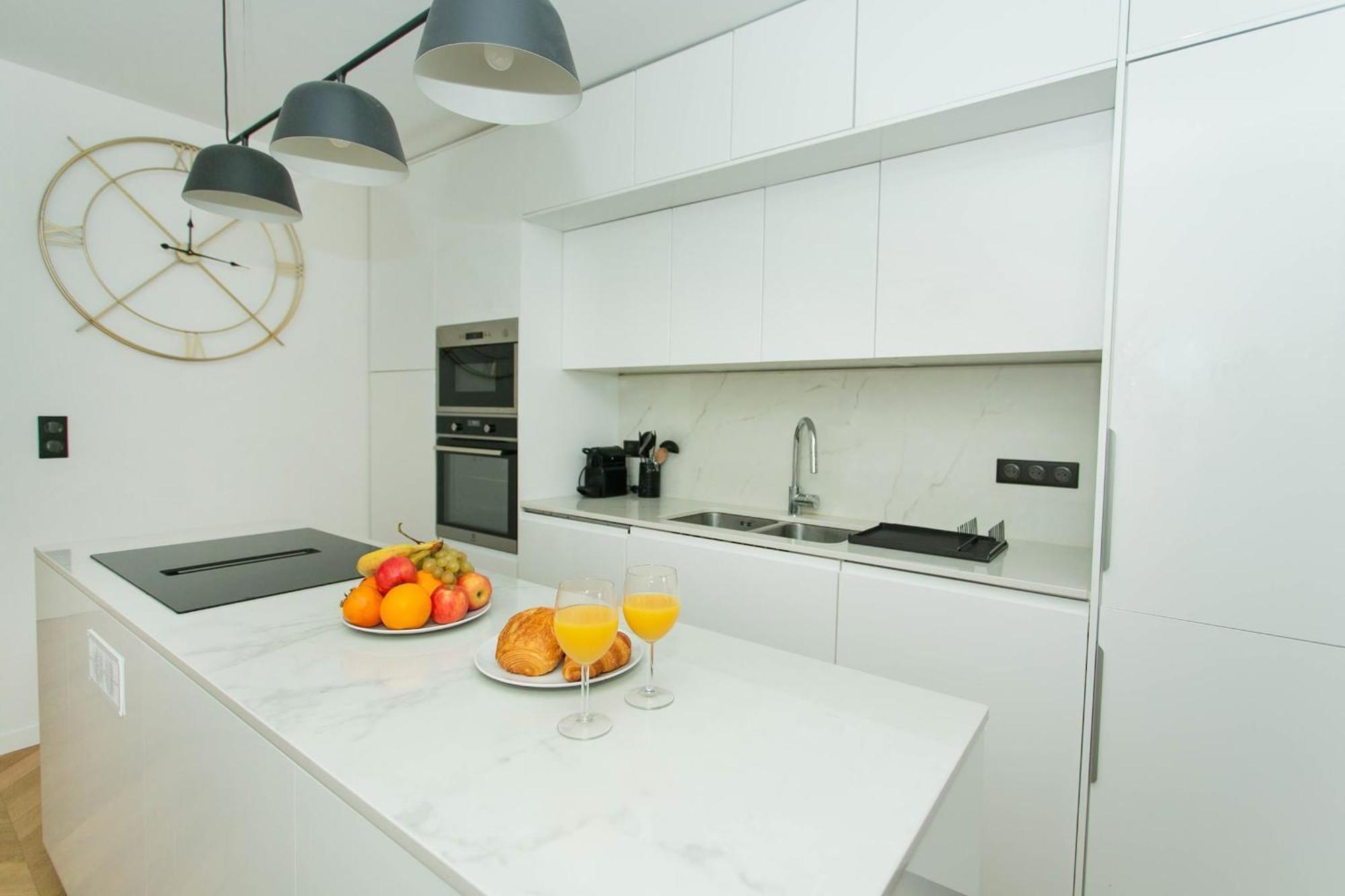 Haussmann - 2Br Near Champs-Elysees - Cityapartmentstay باريس المظهر الخارجي الصورة