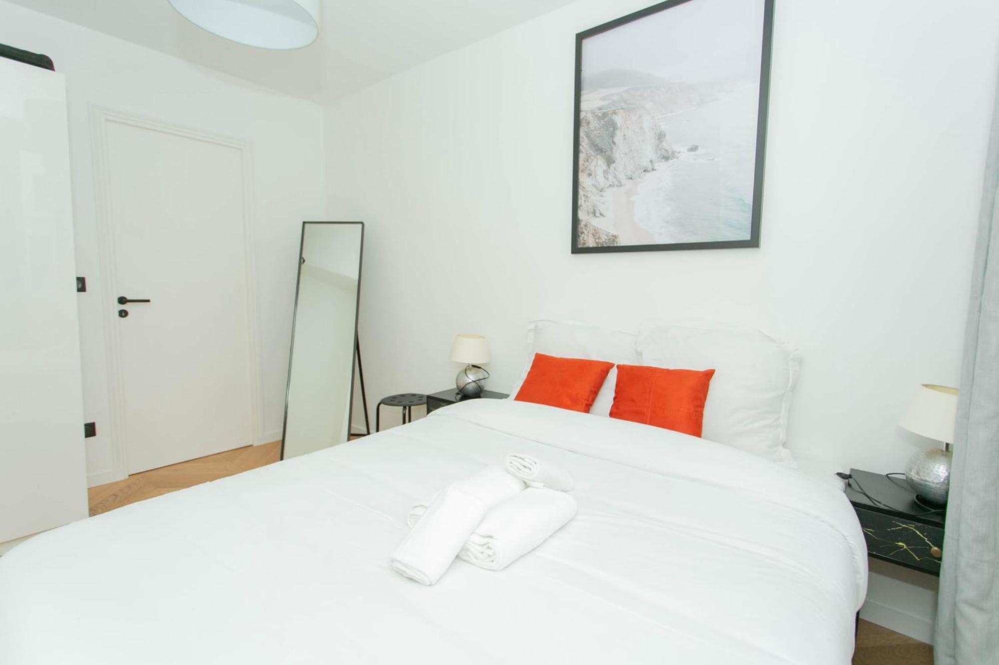 Haussmann - 2Br Near Champs-Elysees - Cityapartmentstay باريس المظهر الخارجي الصورة