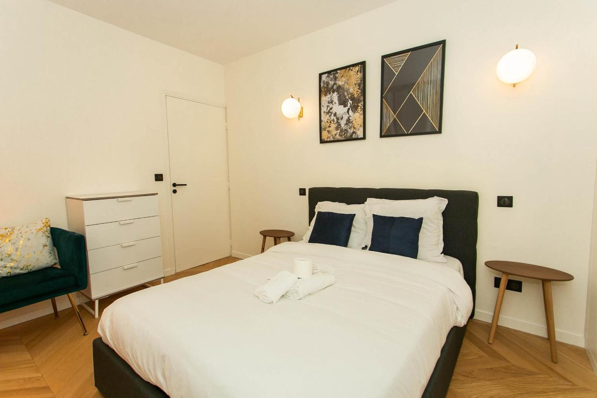 Haussmann - 2Br Near Champs-Elysees - Cityapartmentstay باريس المظهر الخارجي الصورة