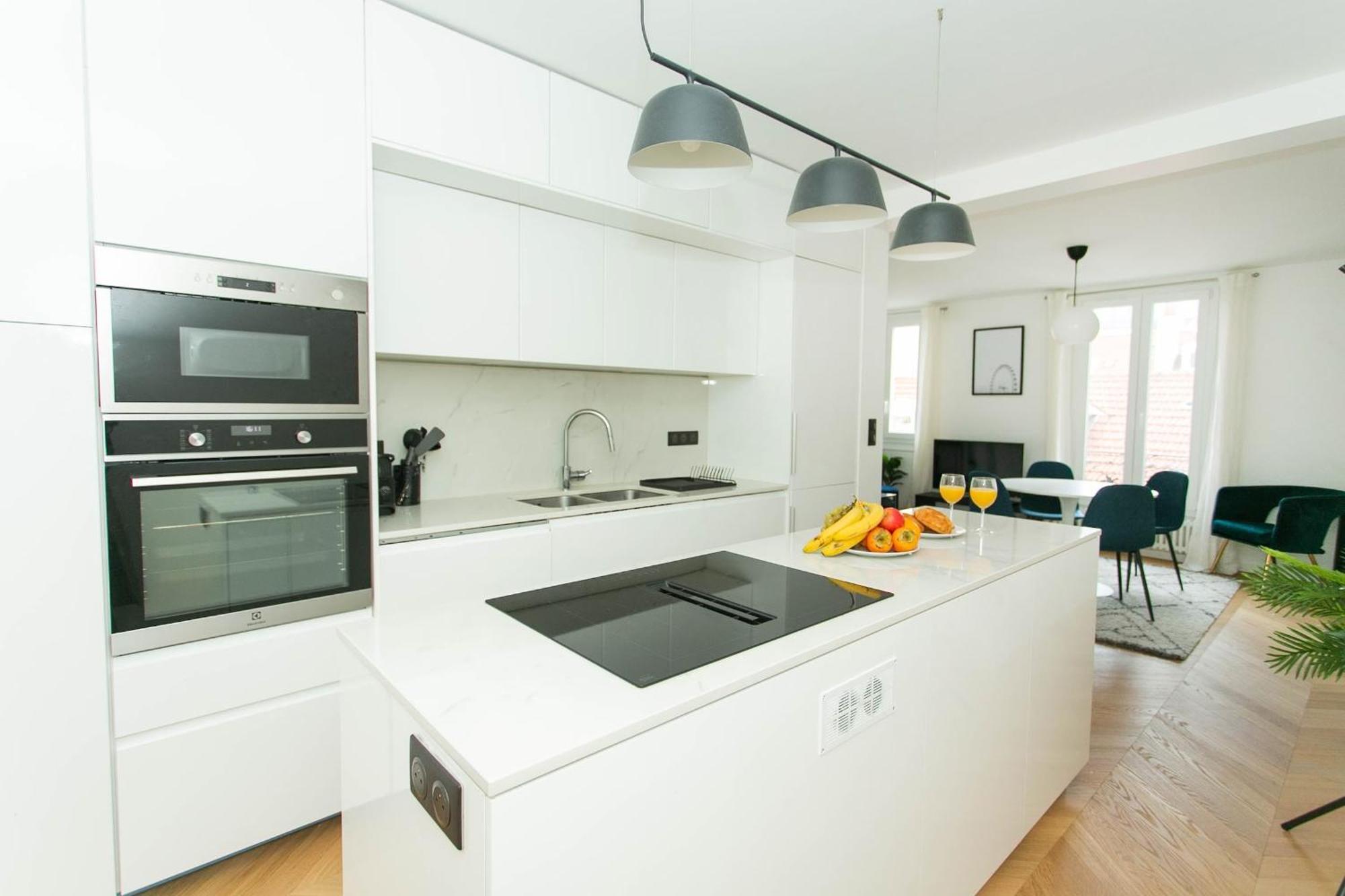 Haussmann - 2Br Near Champs-Elysees - Cityapartmentstay باريس المظهر الخارجي الصورة